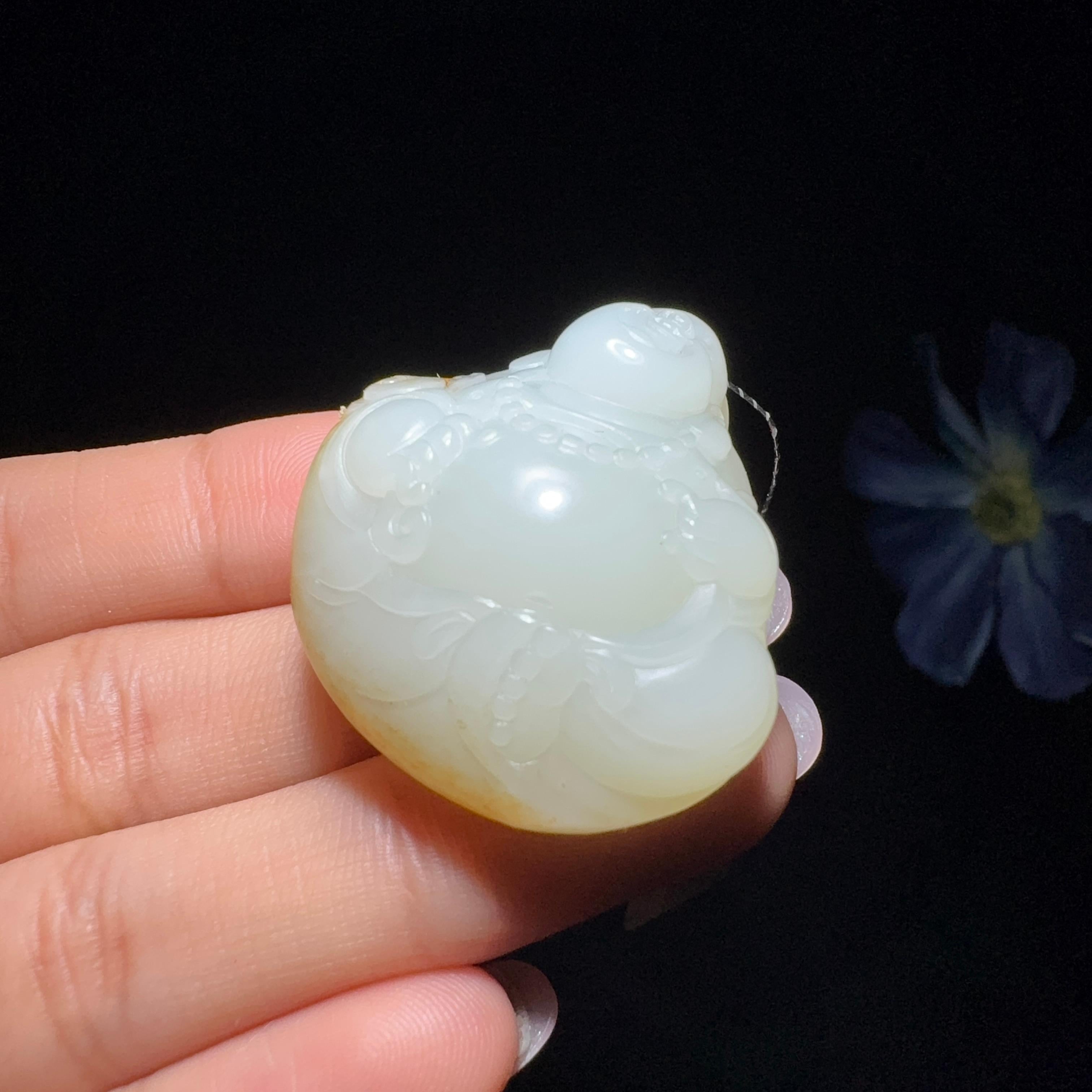和田玉籽料挂件佛公（28.1g）