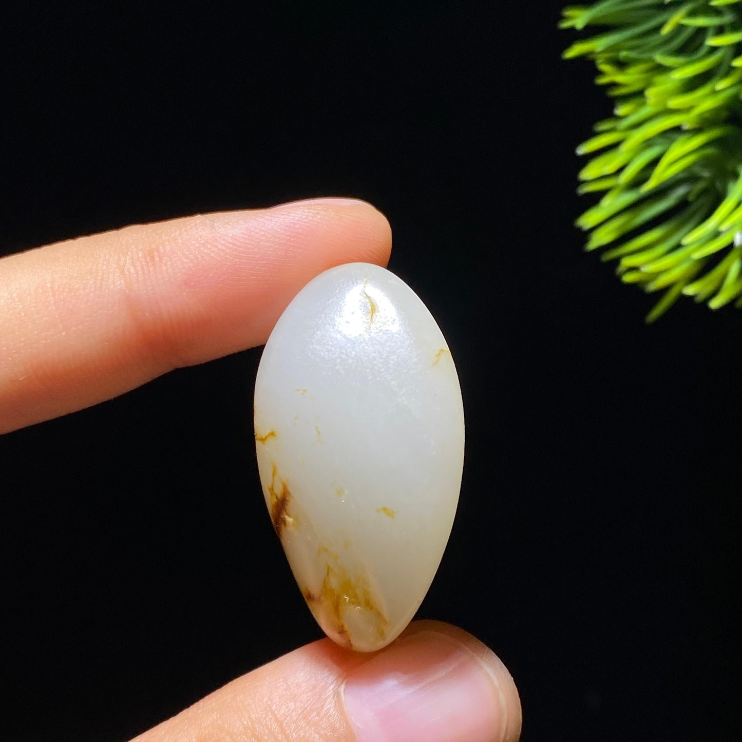 和田玉白玉红皮籽料原石（21.2g）