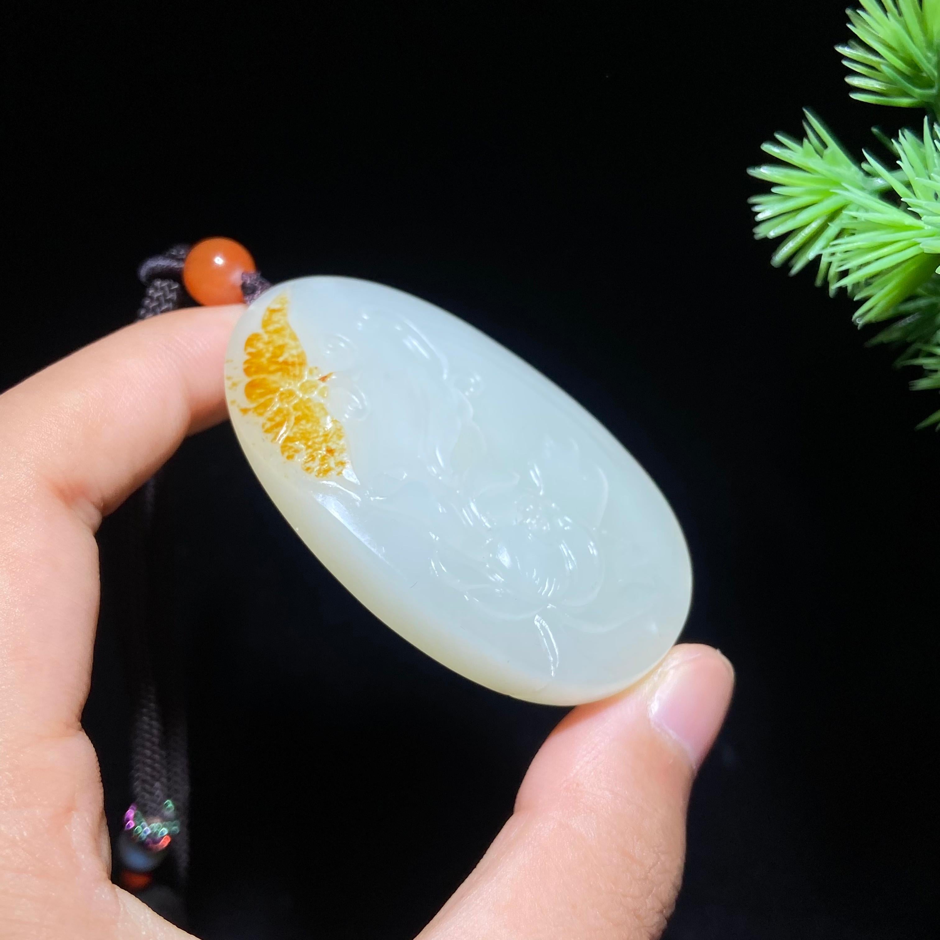 和田玉籽料花开富贵（53.9g）