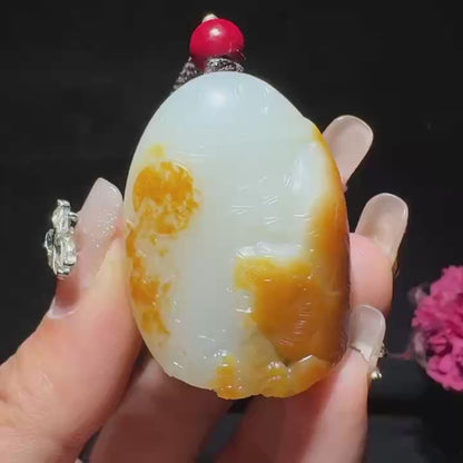 和田玉籽料挂件虎虎生威
