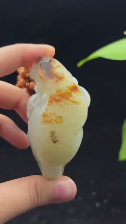 和田玉籽料貔貅挂件