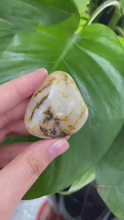 【超值推荐】和田玉-黄皮白肉籽料挂件