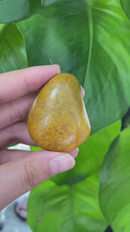 【超值推荐】和田玉-黄沁皮籽料原石
