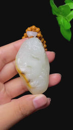 和田玉籽料龙行天下（75.3g）