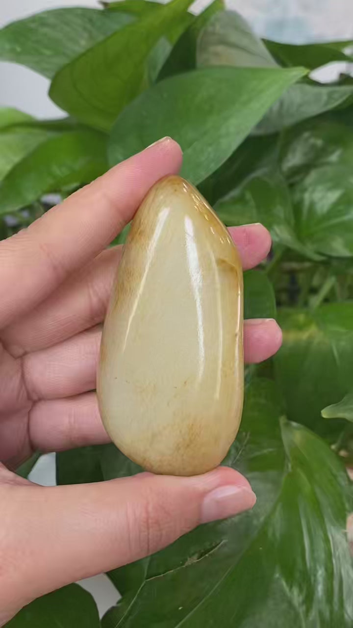 和田玉秋梨皮籽料（112.3g）