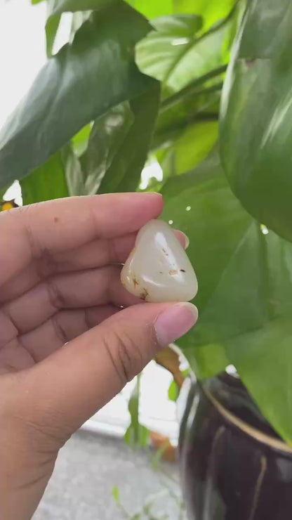 和田玉-洒金皮白肉籽料吊坠籽