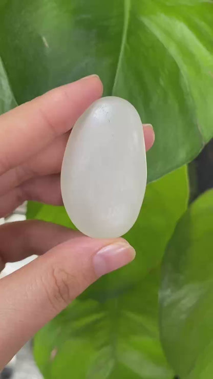 和田玉-白玉籽料挂件
