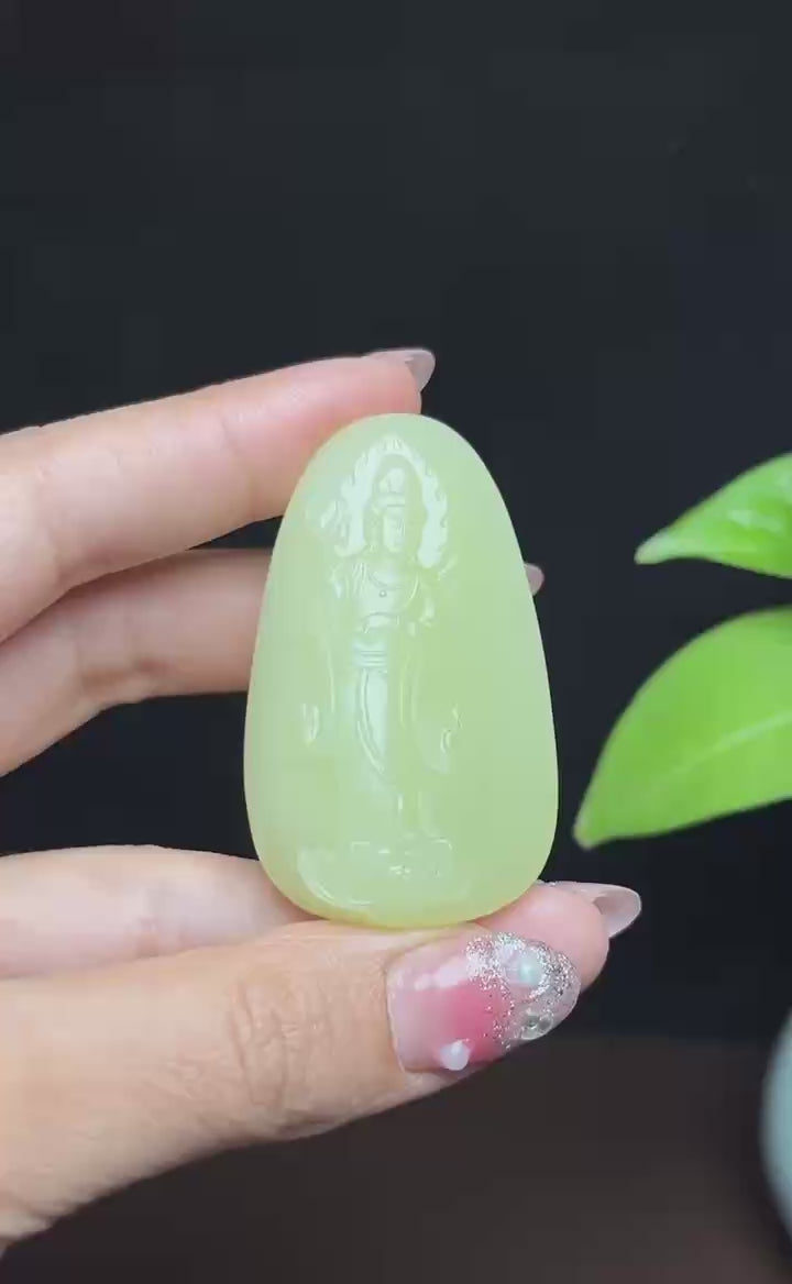 新疆和田玉若羌黄口料站观音