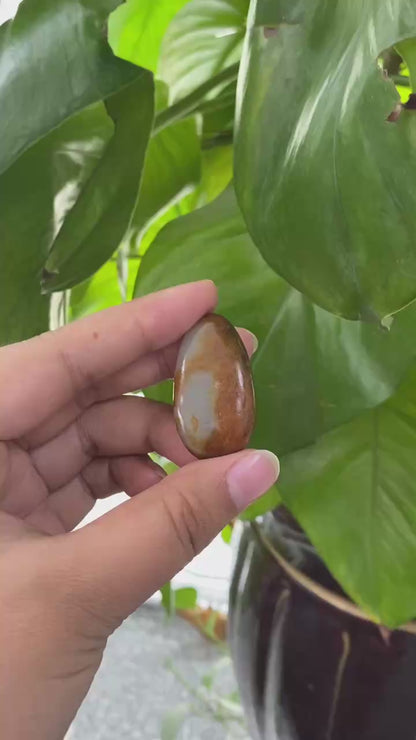 和田玉-聚黄皮青白肉籽料吊坠籽