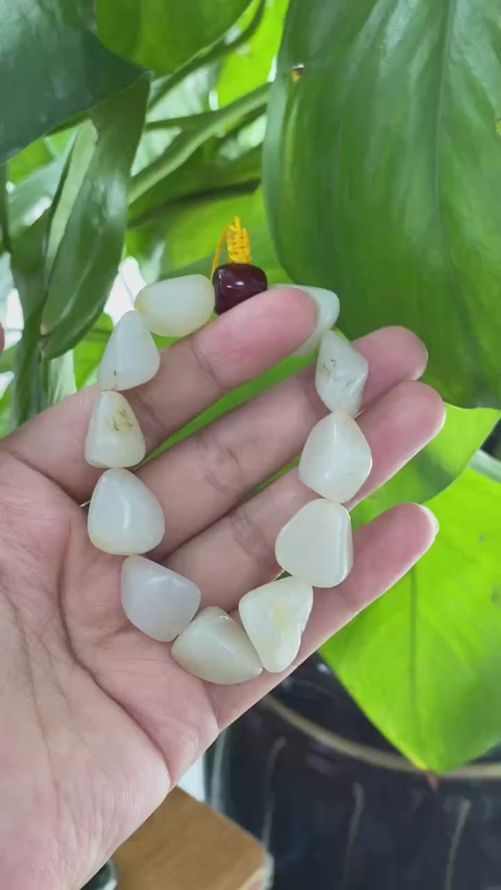 和田玉-淡淡的黄皮白肉【精品手串】