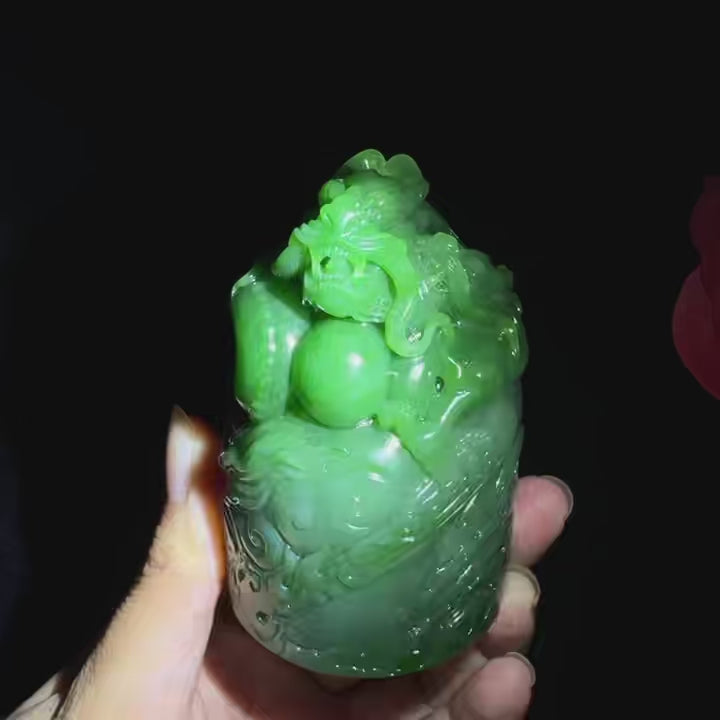 秒杀和田碧玉印章（372.1g）