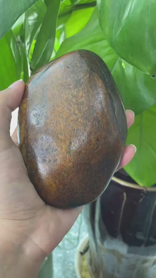 和田玉-黄沁皮漏青白肉籽料原石