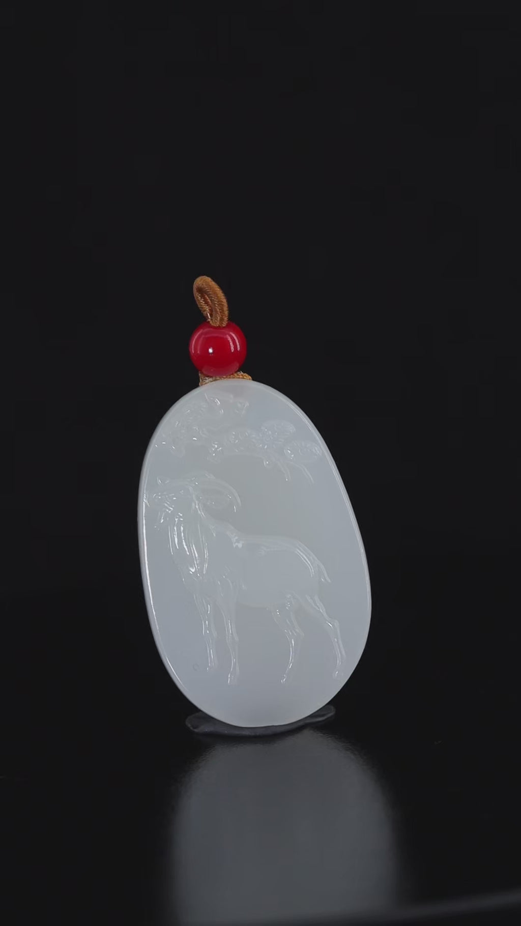 和田玉白玉生肖羊挂牌（28.3g）