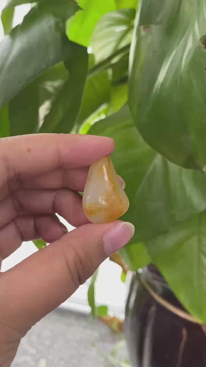 和田玉-洒金皮白肉籽料吊坠籽